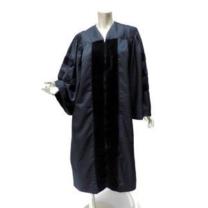 Black Oak Hall Doctoral Gown Size 2 5'6" to 5'8"